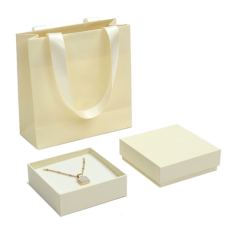 Wholesale Eco-Friendly Jewelry Packaging